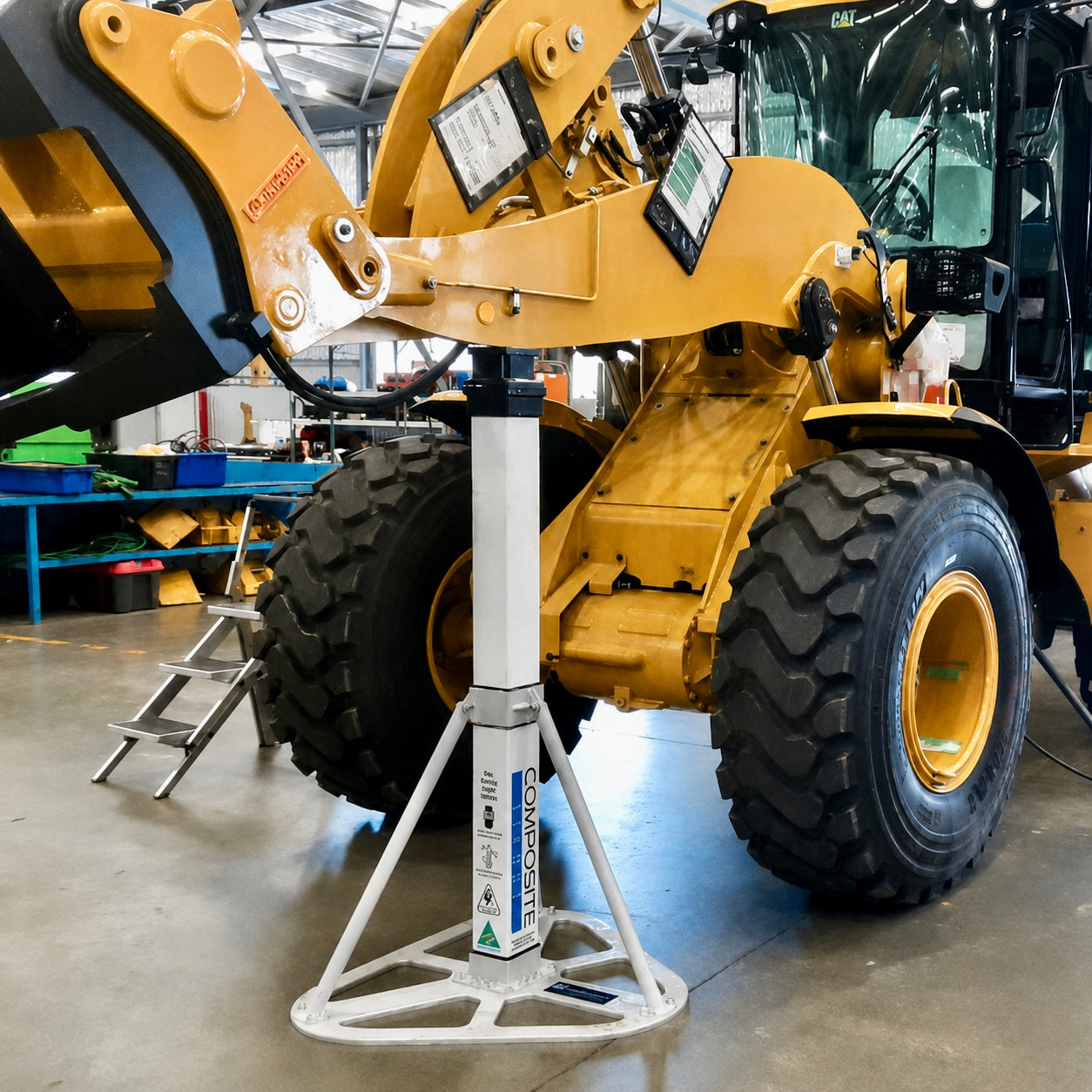 12.5t | Bucket Stand: Testimonial by Director at Hama Hydraulics